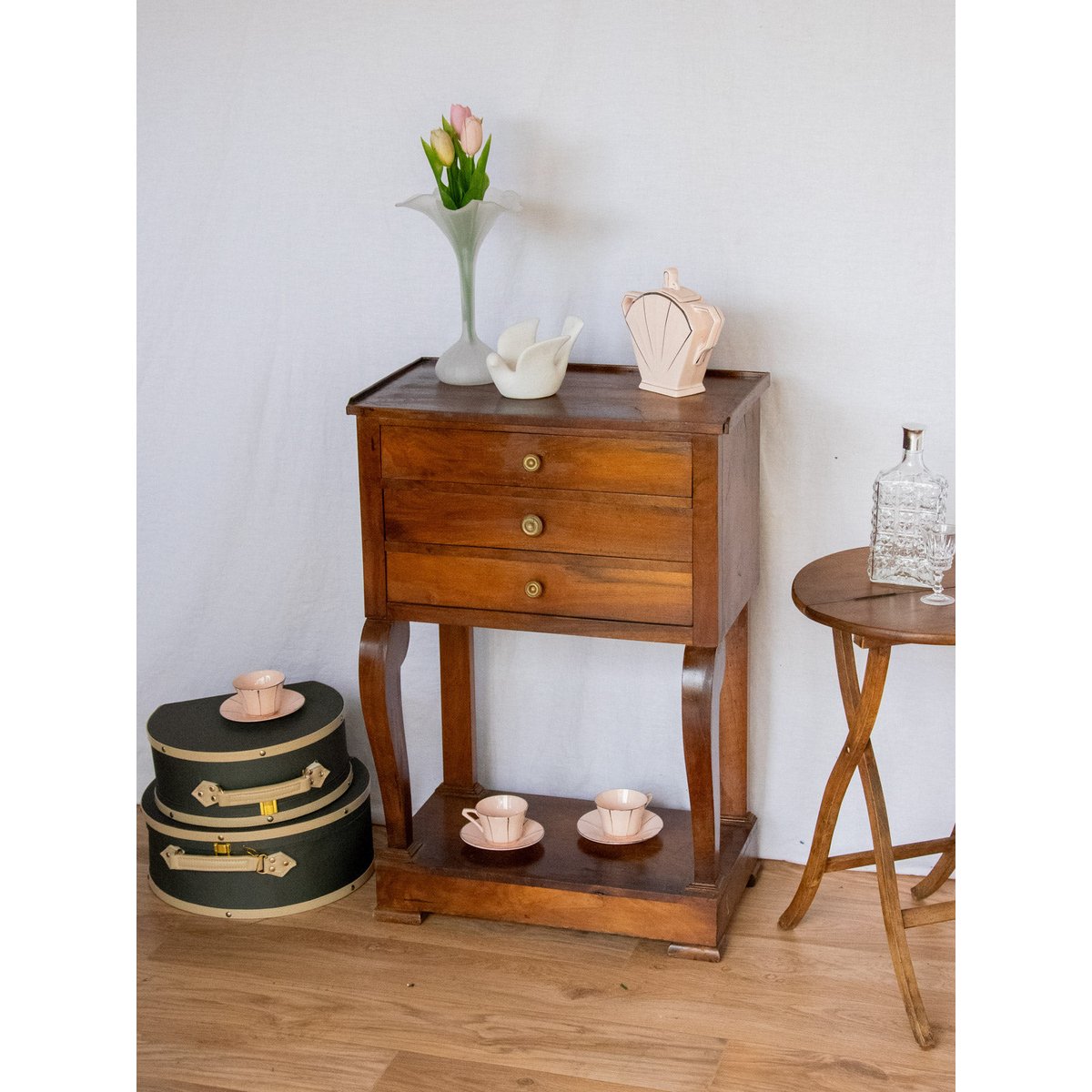 Meuble d'appoint en bois  Francine N°605 - Bon état bois foncé, DEBONGOUT