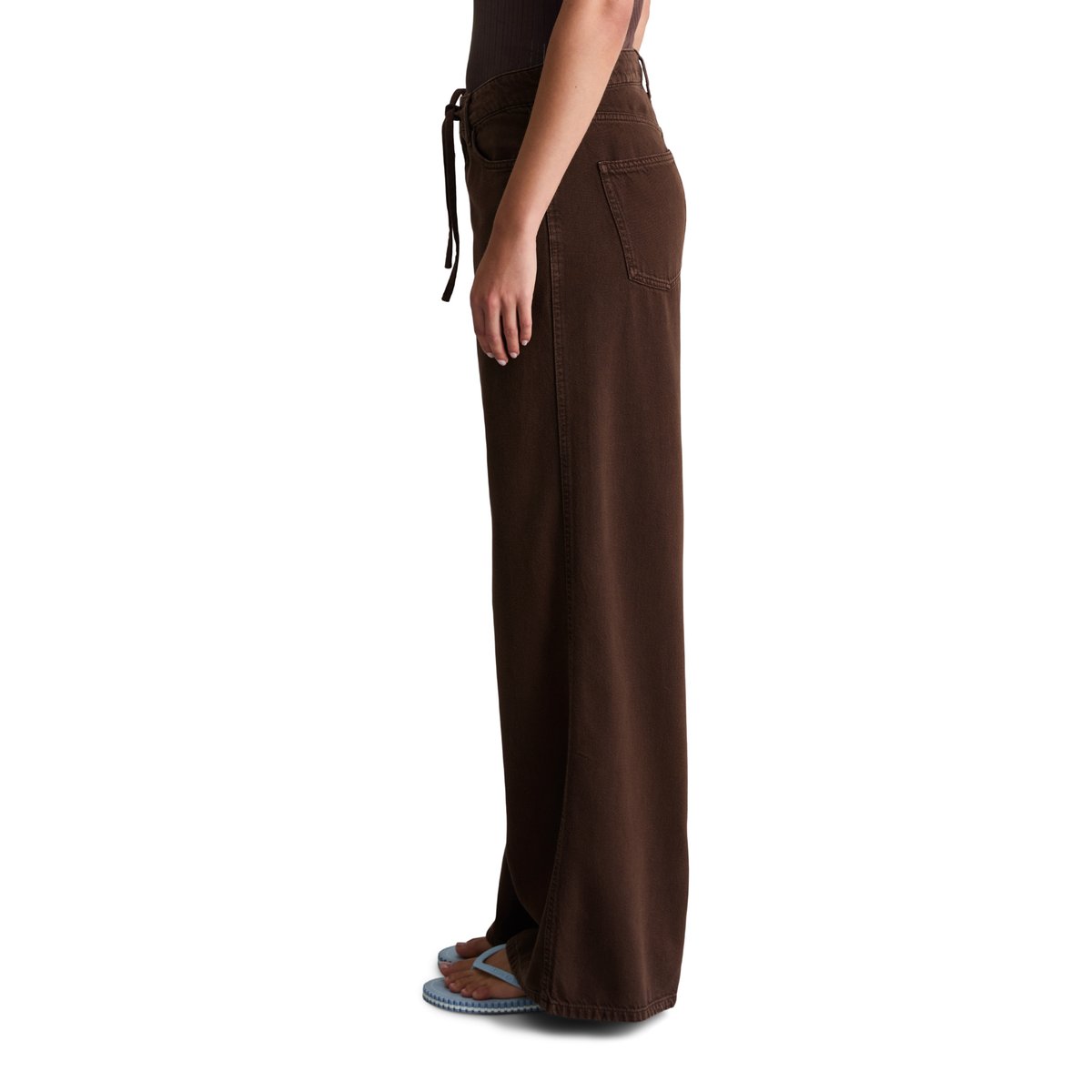 Jeans modèle Anjo large en mélange de coton organique et de lyocell dunkelbraun, MARC O’POLO DENIM
