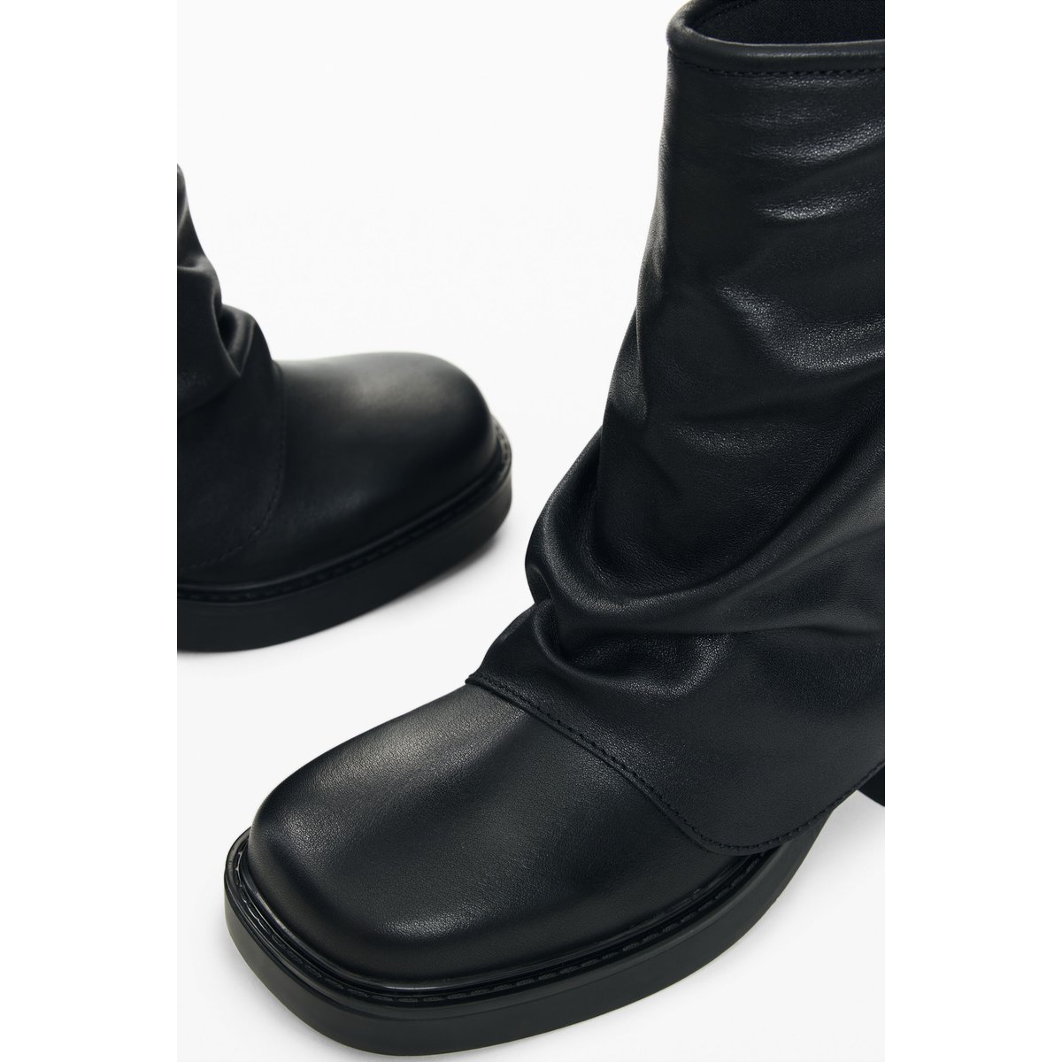 bottines chelsea cœur noir, DESIGUAL