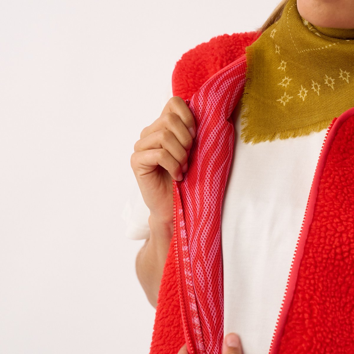 Veste sherpa zippée sans manches rouge, BILLYBELT
