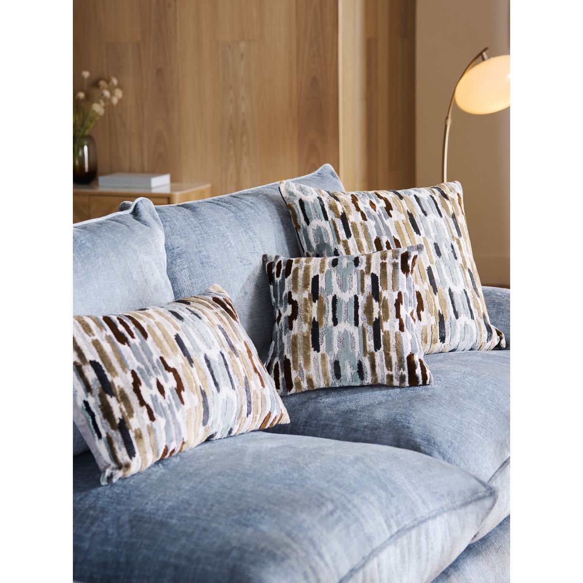 Coussin hugo en velours coupé style abstrait gris, NEXT