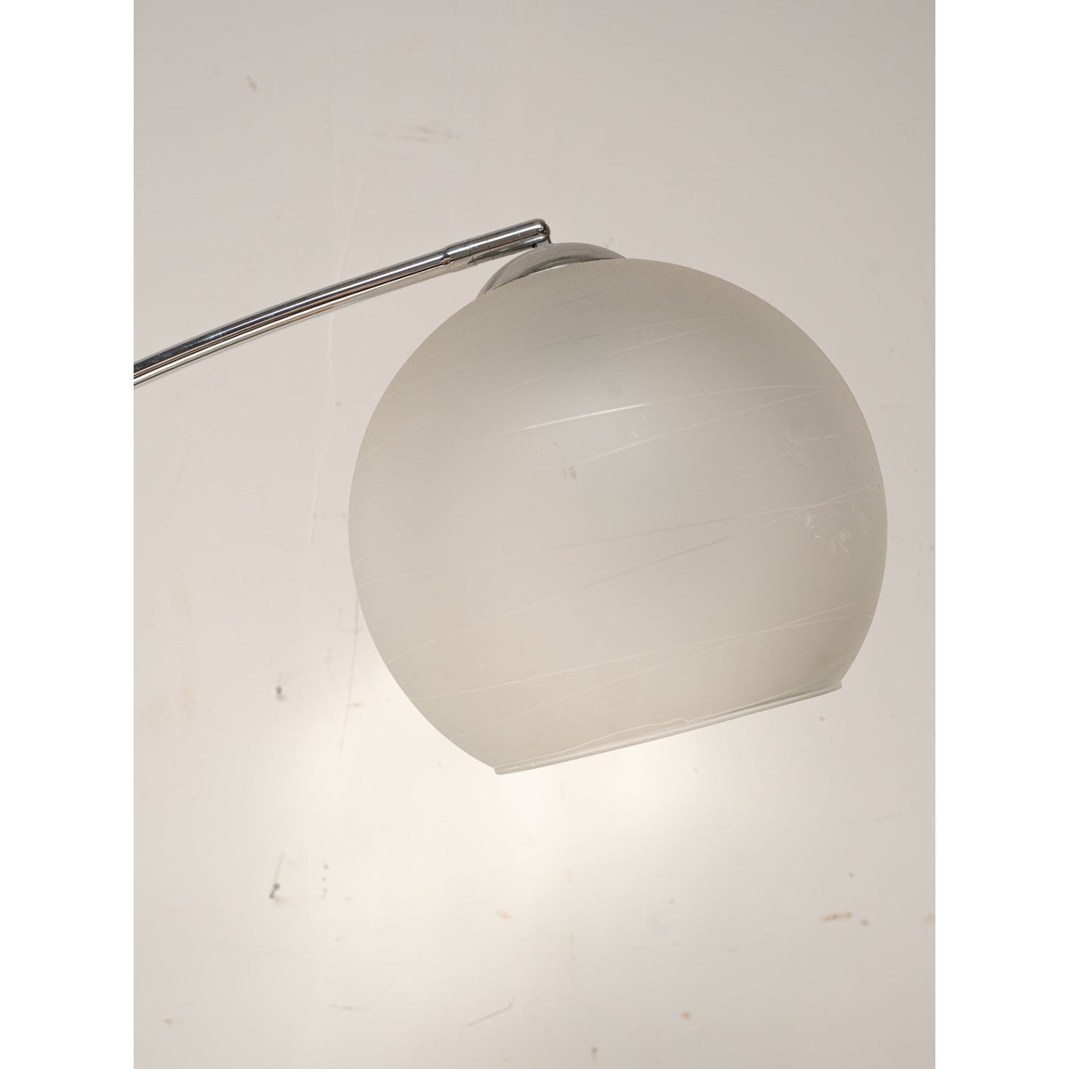 Lampadaire arc en verre et en marbre Julien N°389 - Bon état transparent, DEBONGOUT