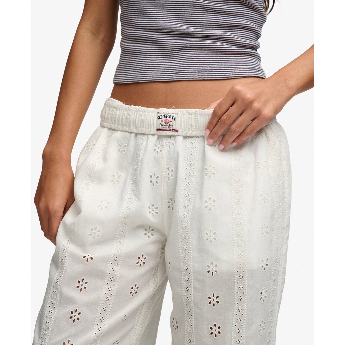 Pantalon Broderie Anglaise Coupe Droite blanc cassé, SUPERDRY