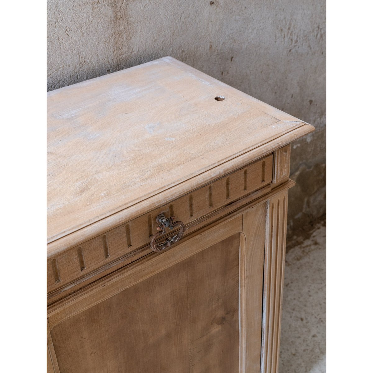 Buffet ancien en sapin Gilbert N°1874 - Bon état bois clair, DEBONGOUT
