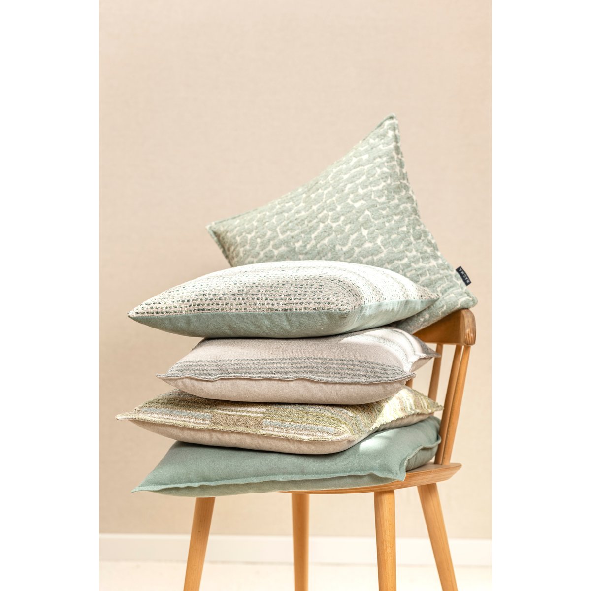Housse de coussin jacquard rayure vert BILLY vert et beige, MAGMA HEIMTEX