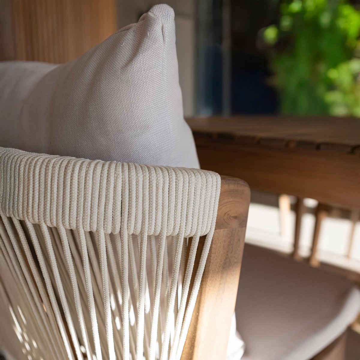 Salon de jardin table et 8 chaises en acacia, FIDJI bois d'acacia, NOW'S HOME