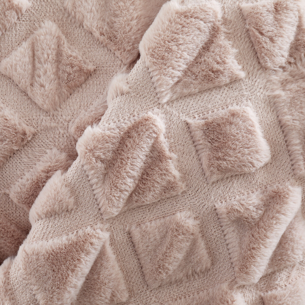 Cosy Diamond 130x170cm Throw blush pink, CATHERINE LANSFIELD