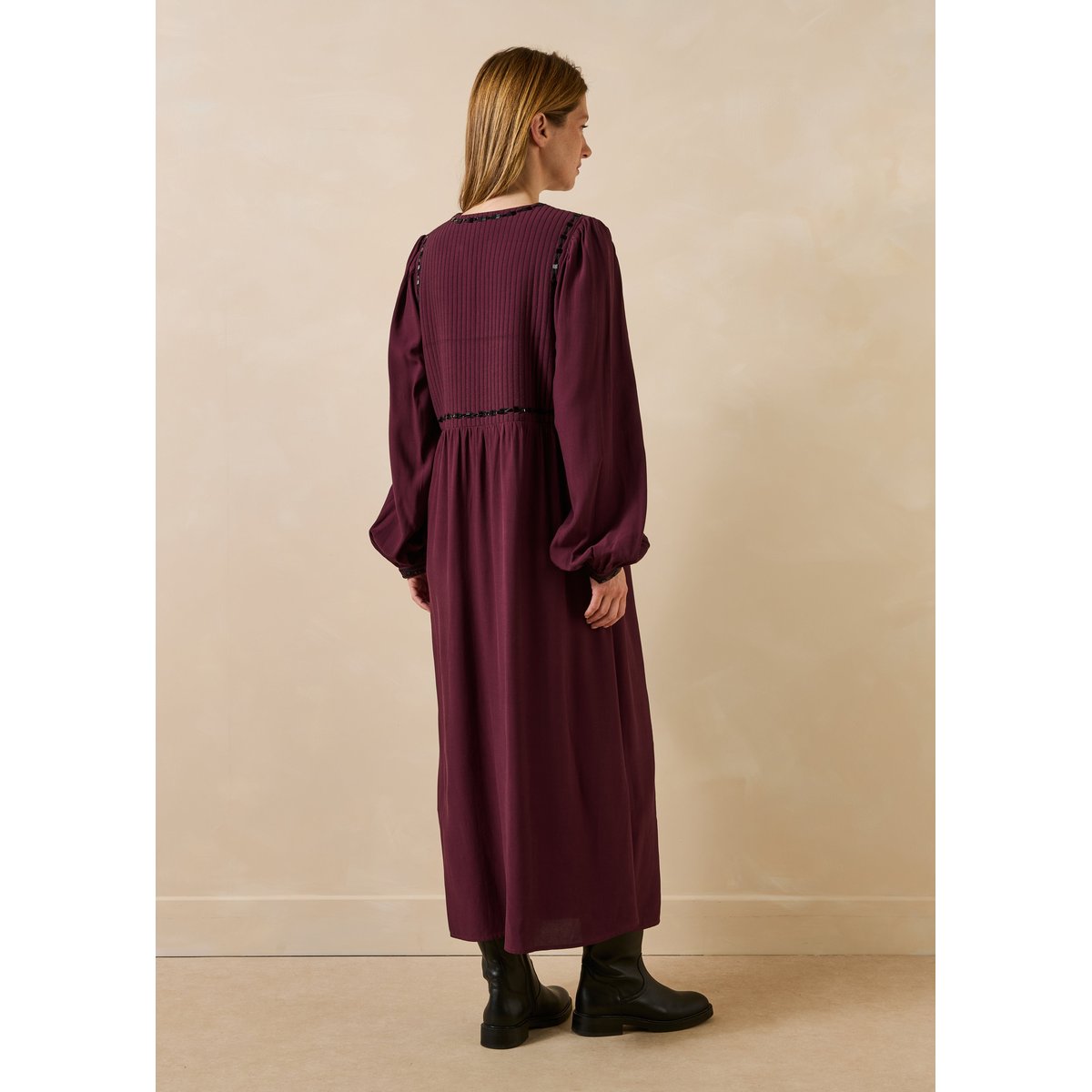 Robe longue brodée manches longues col V bordeaux / noir, LA FEE MARABOUTEE