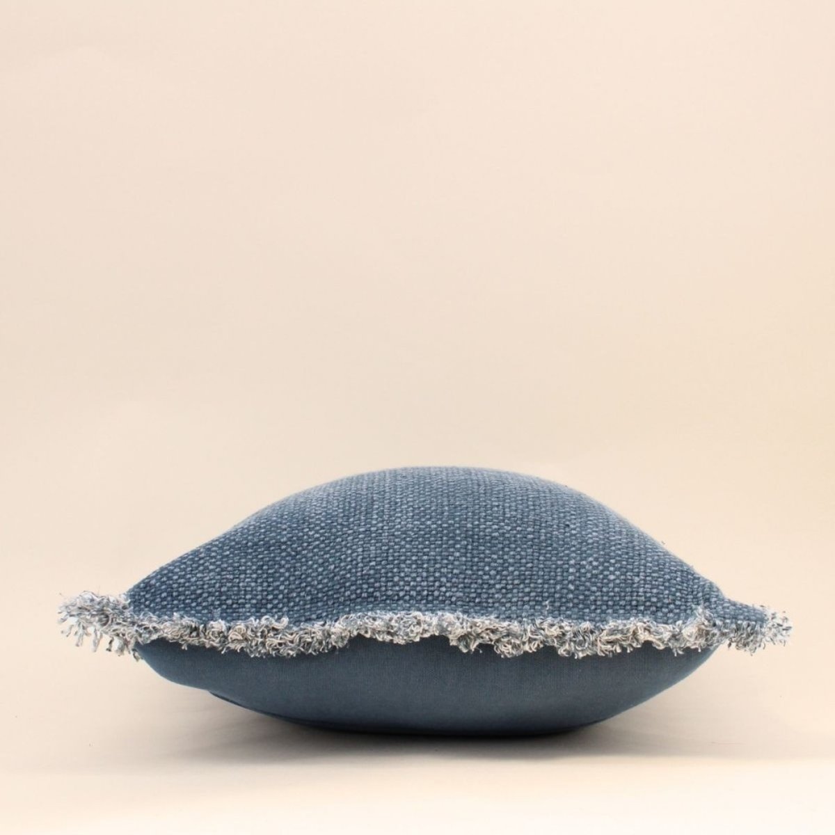 Coussin effet à franges 40x40cm bleu, ORNAMI