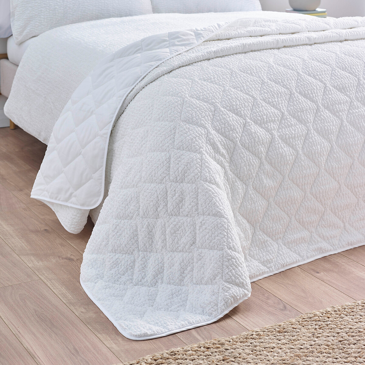 Crinkle Seersucker Texture Bedspread white, CATHERINE LANSFIELD