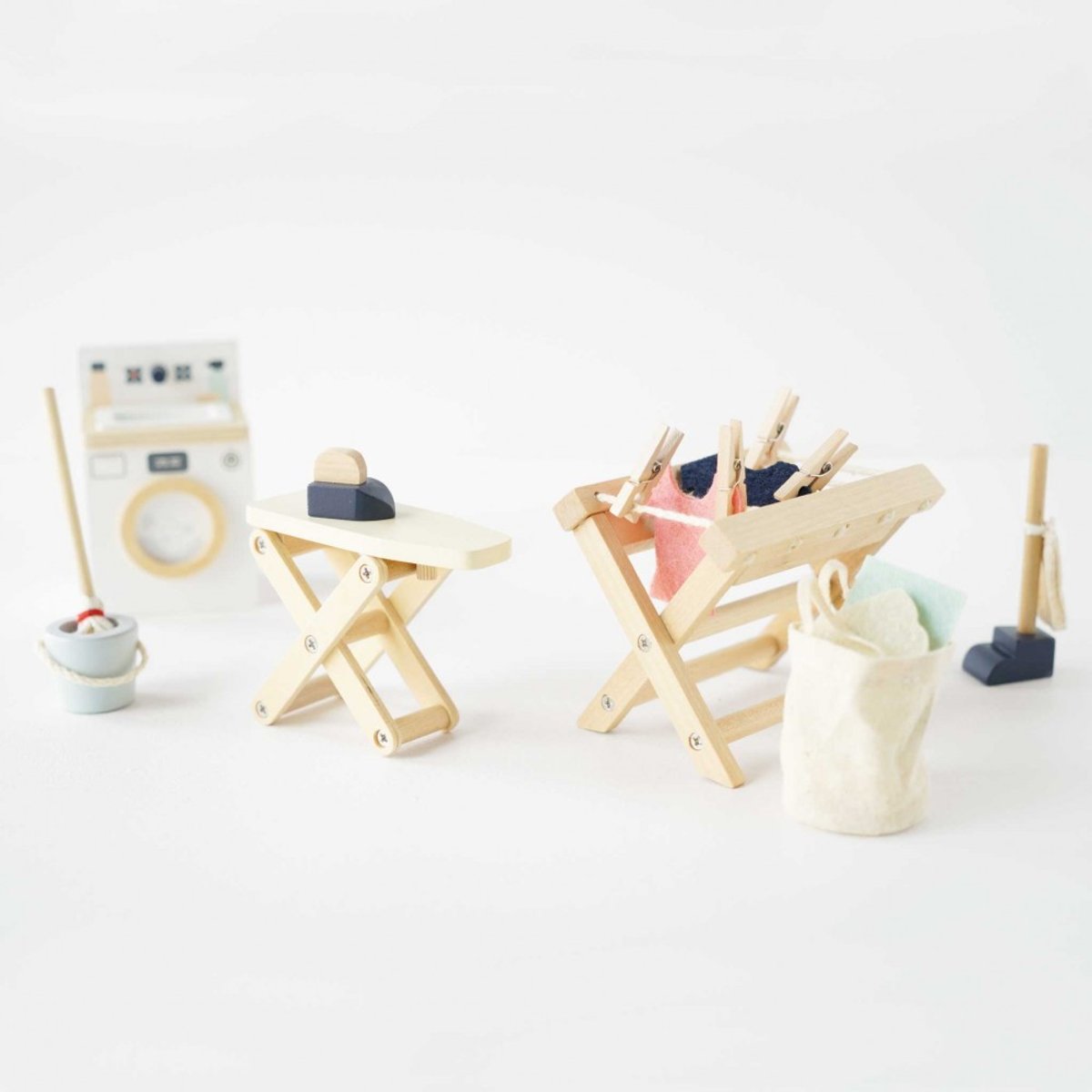 Buanderie pour maison de poupées beige, LE TOY VAN