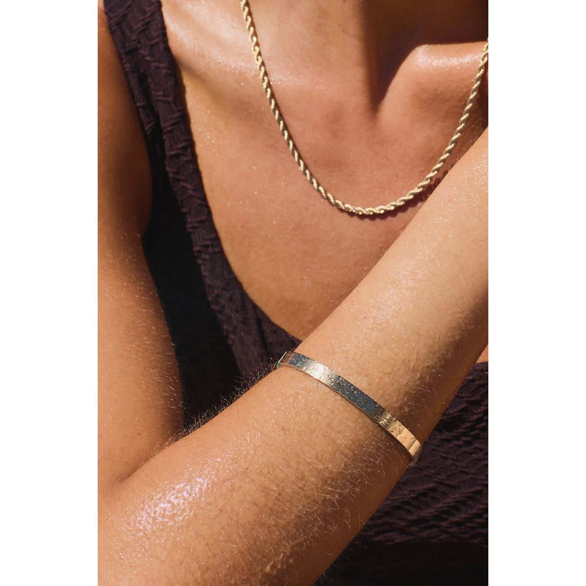Bracelet jonc imperméable doré, NEXT