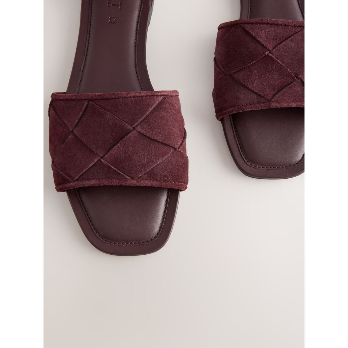 Sandales à bride tressée forever comfort® rouge bordeaux, NEXT
