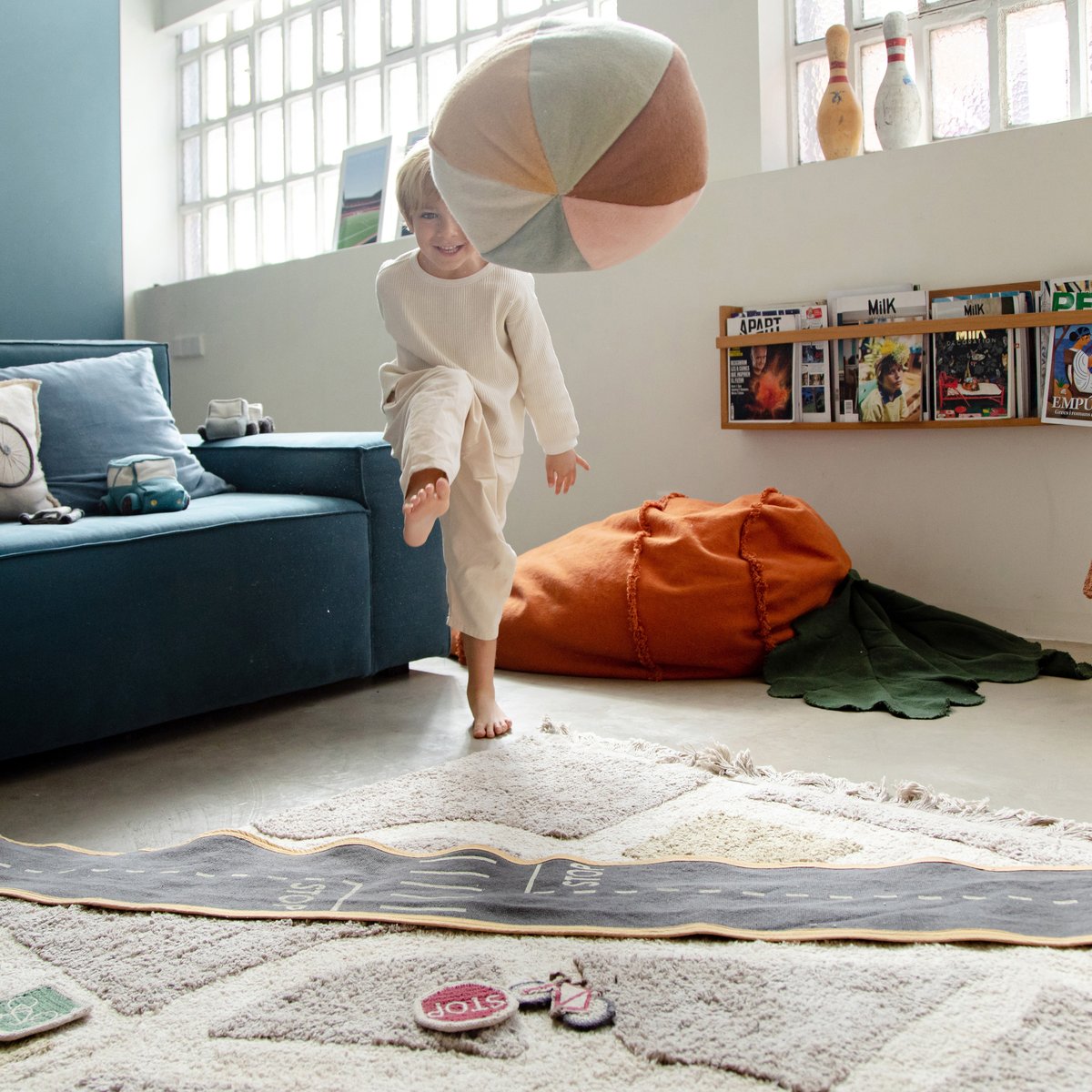 Coussin pour enfants Boule ECO-CITY multicolore, LORENA CANALS