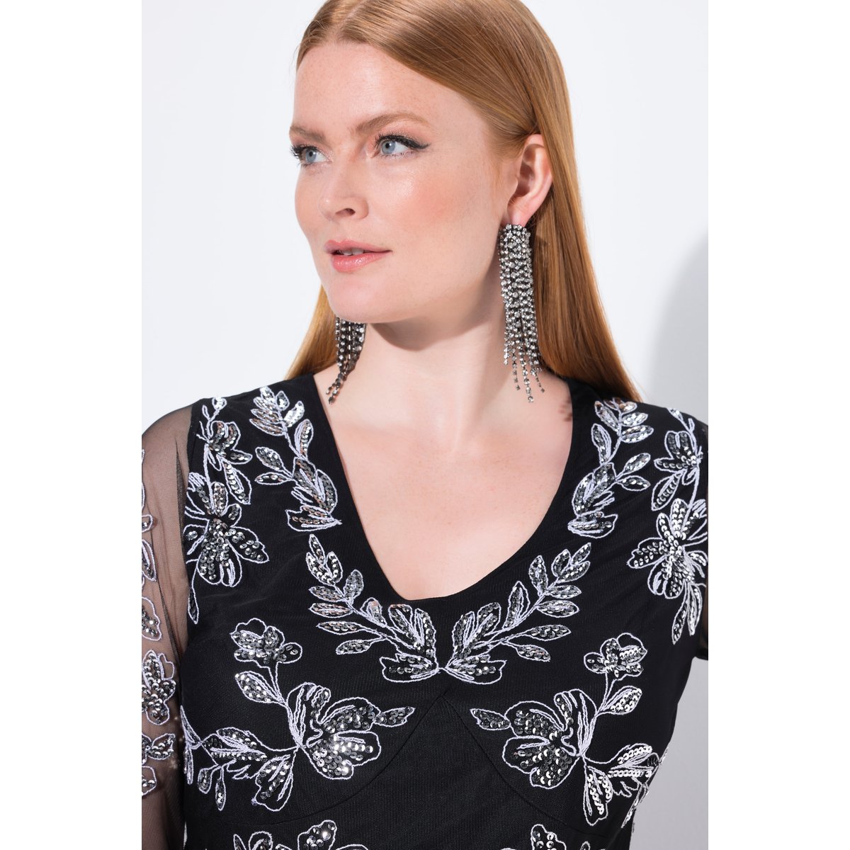 Robe de soirée avec encolure en V noir, ULLA POPKEN
