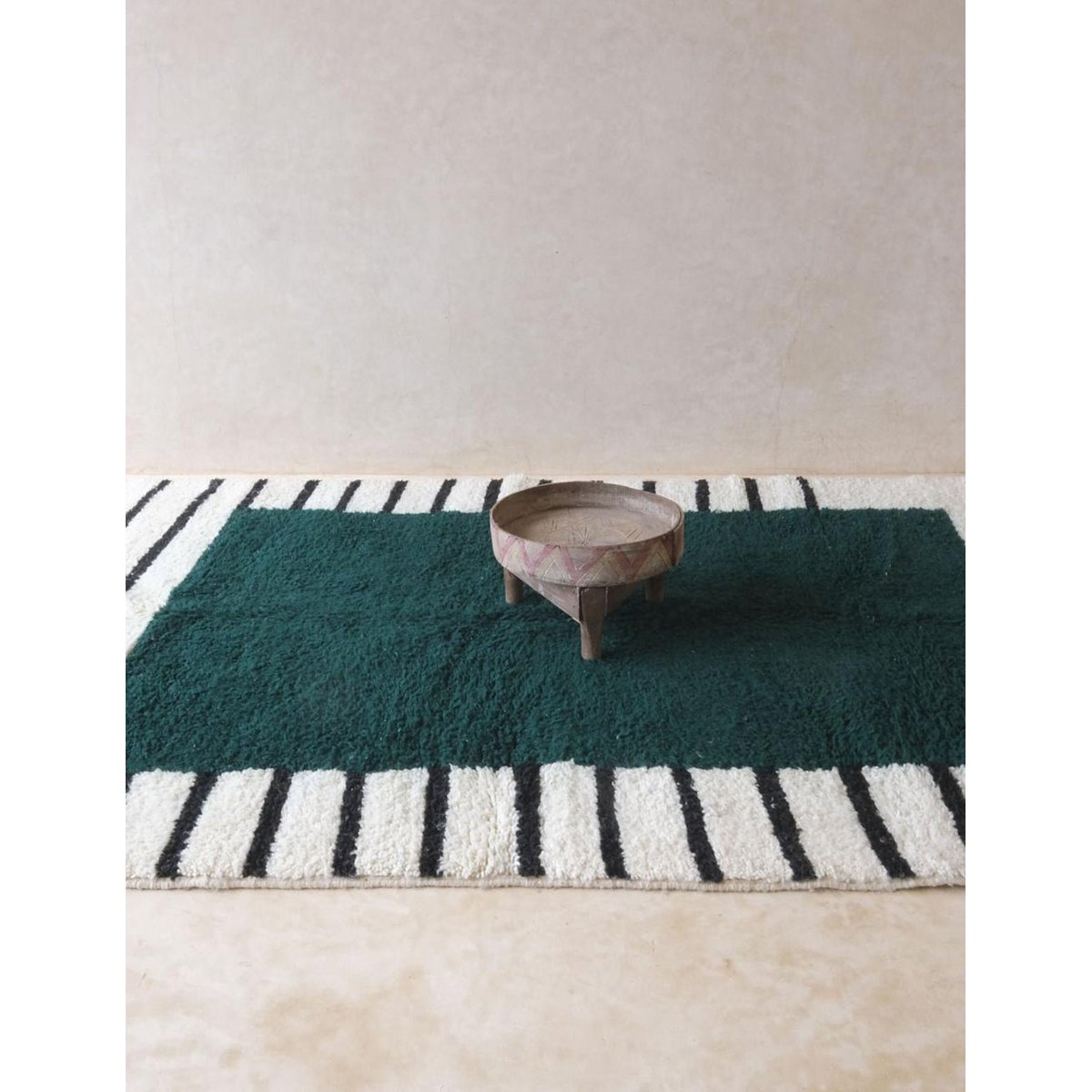 Tapis berbère contemporain aux lignes graphiques en laine 184 x 276 cm vert naturel, AFK LIVING