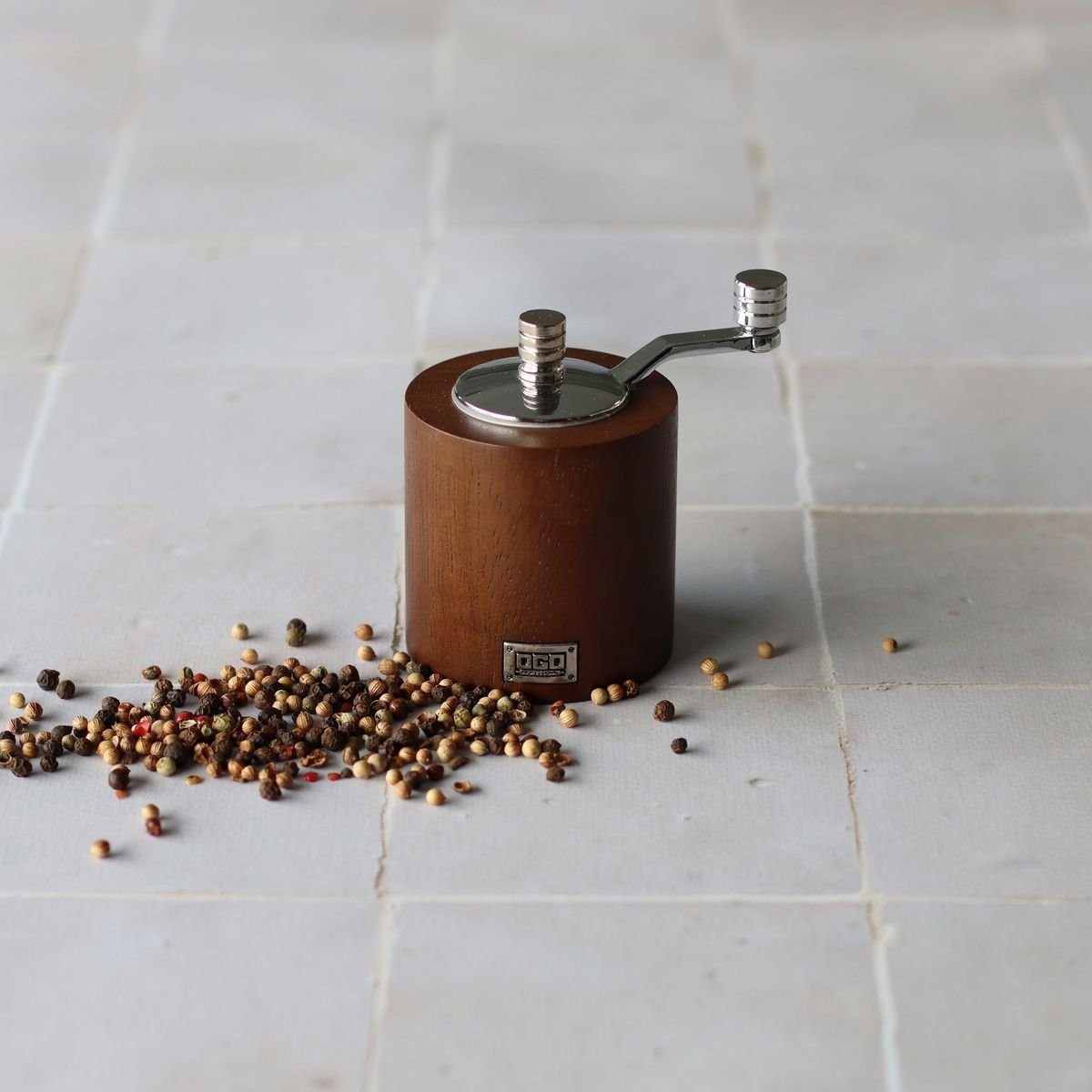 Moulin à poivre à manivelle marron-naturel, OGO LIVING