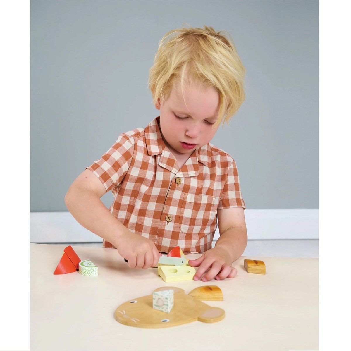 Planche à découper fromages beige, jaune, vert, TENDER LEAF TOYS