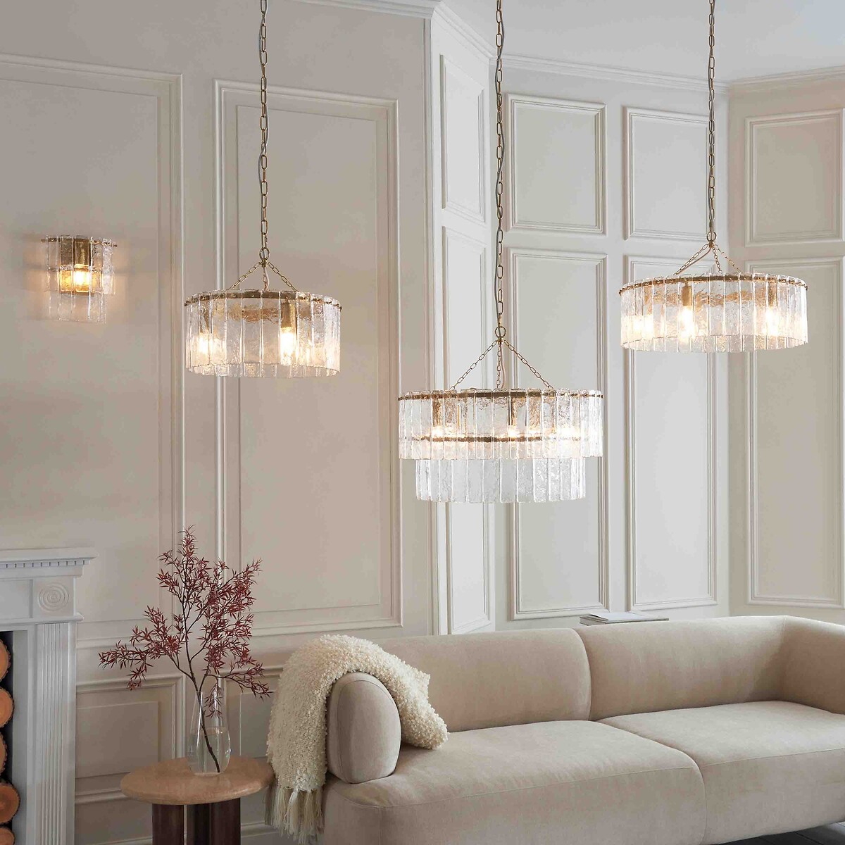 Karter 5-Light Tiered Textured Glass Pendant Light brass, ÉDITÉ