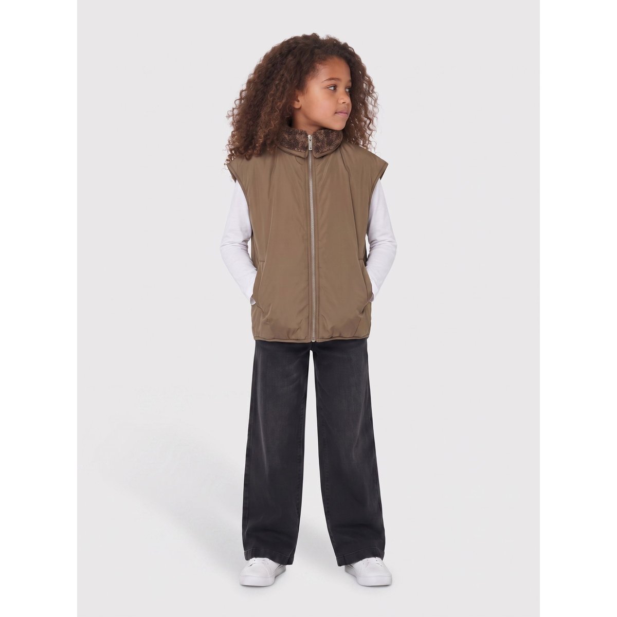 Trench Court otter, KIDS ONLY