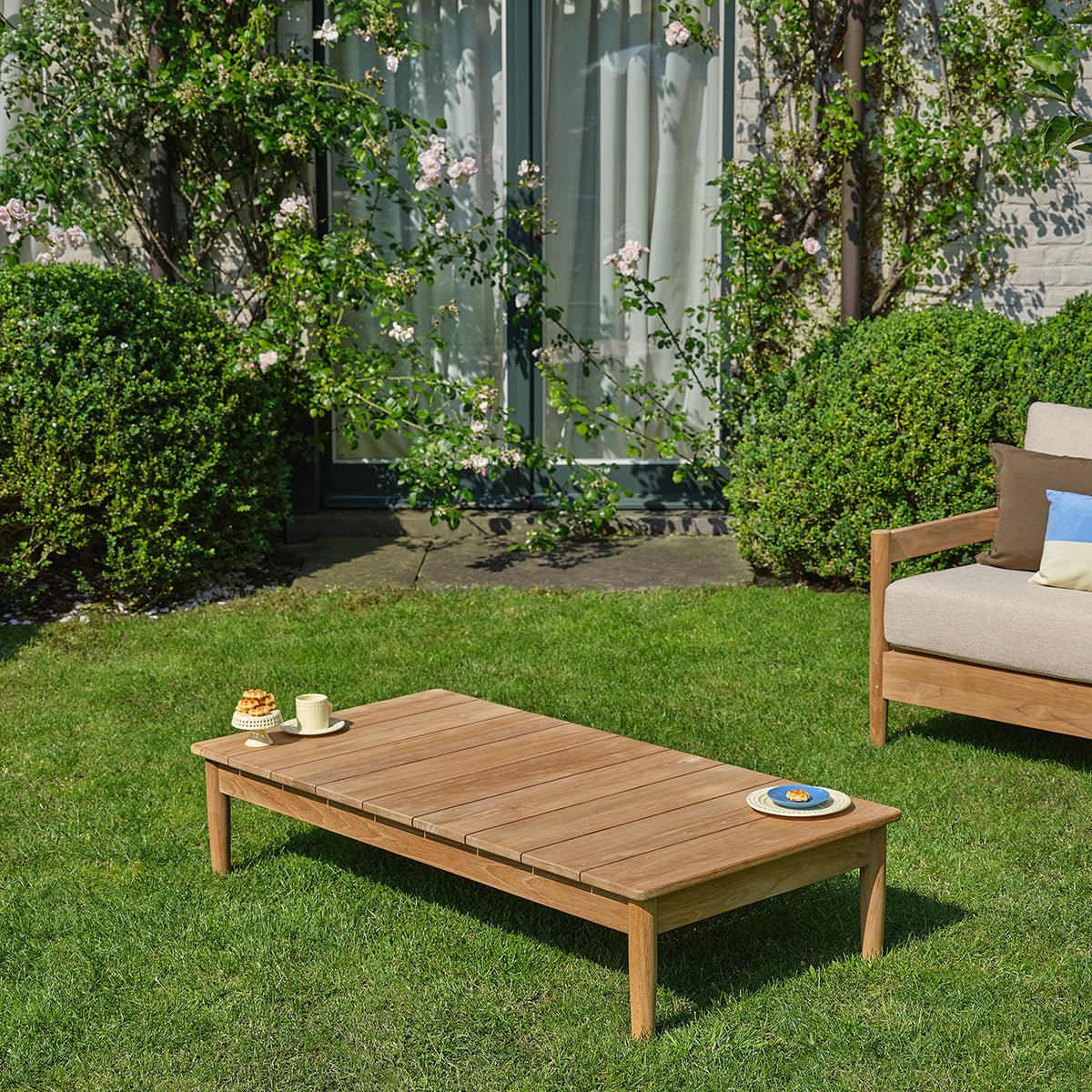 Table basse de jardin en teck massif  CALVI naturel, BERAH GETAH