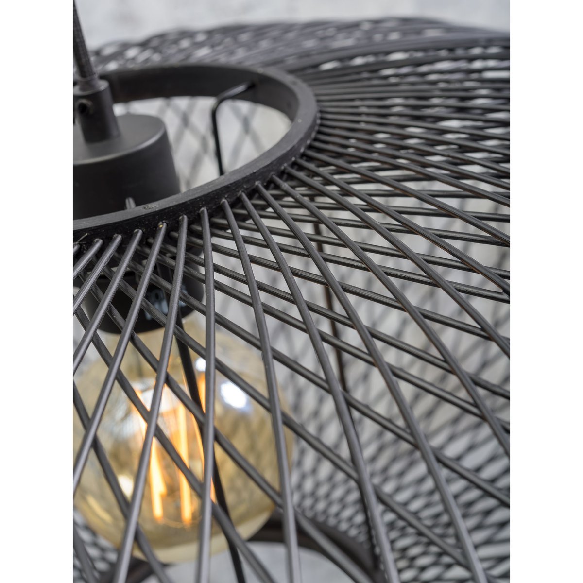 Lampadaire Bambou CANGO noir, GOOD & MOJO