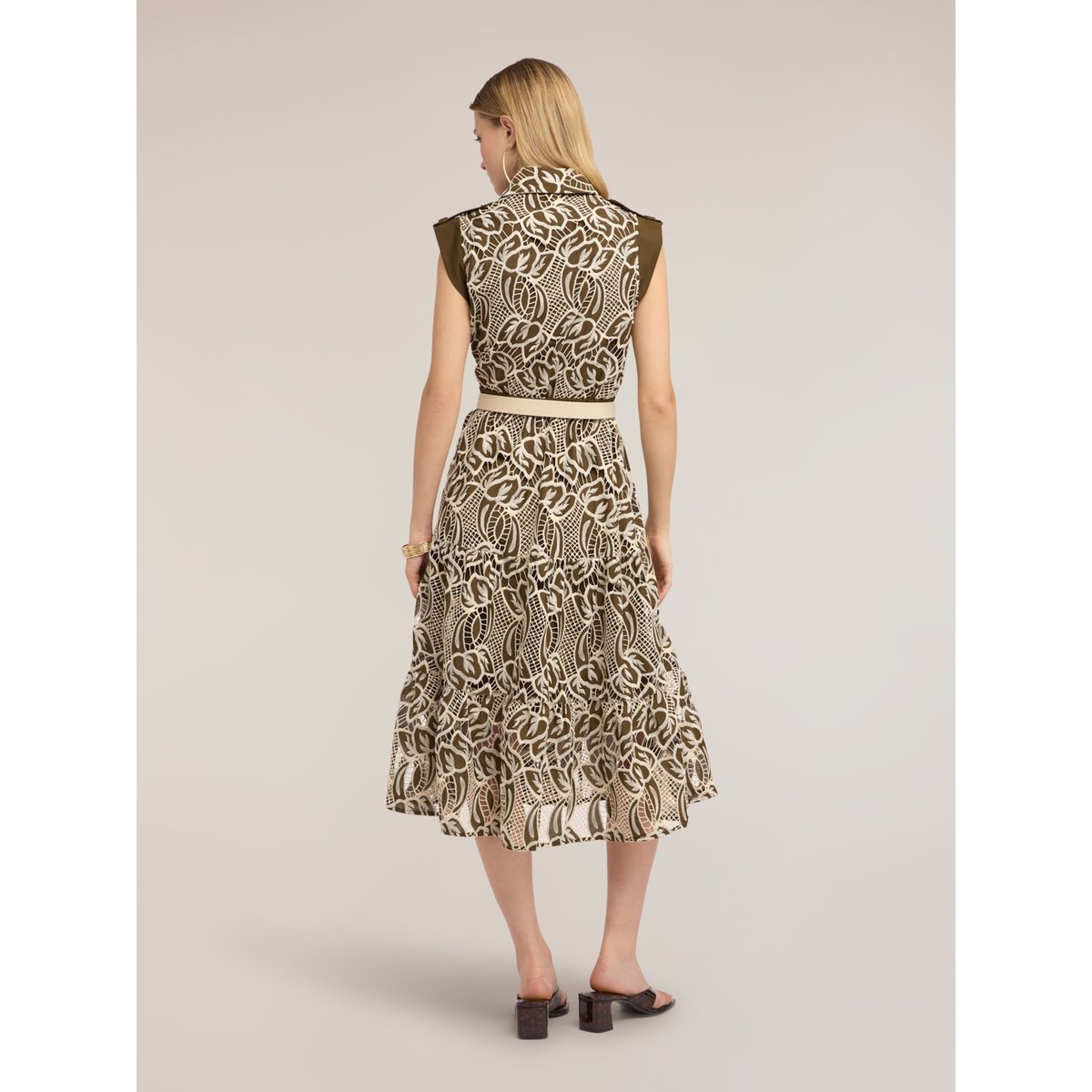 Robe chemisier verde militare, MOTIVI