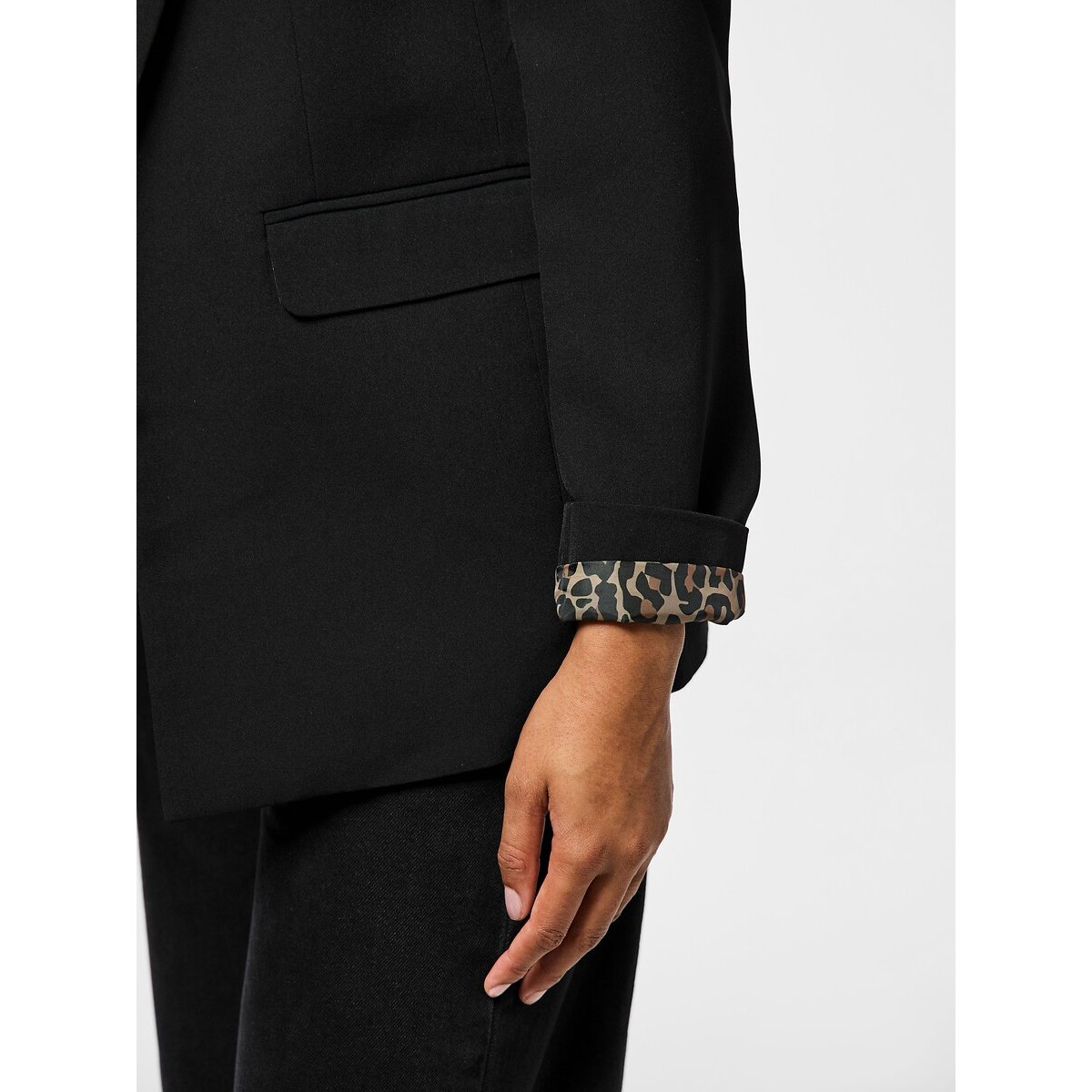 Blazer mit Leopardenfutter schwarz, PIECES