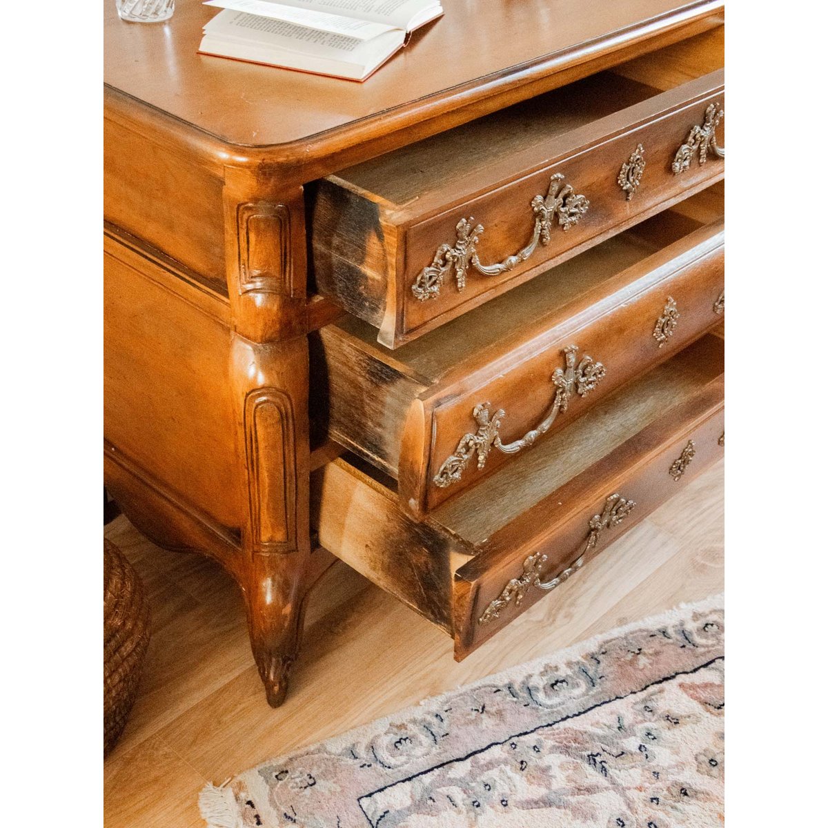 Commode en bois Garance N°197 - Bon état bois foncé, DEBONGOUT