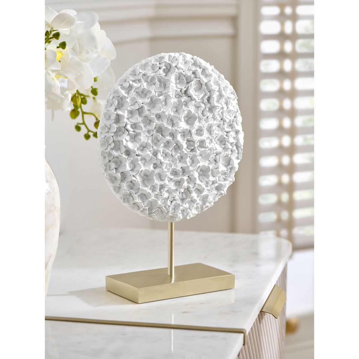 Ornement disque en céramique hortensia blanc, NEXT