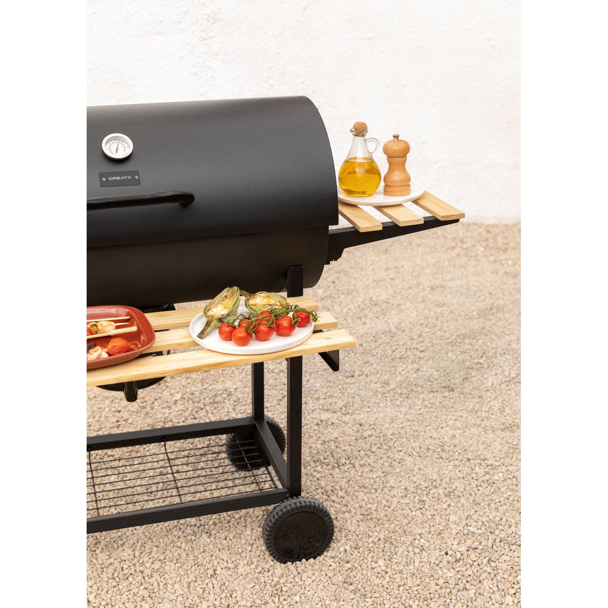 Barbecue fumoir au charbon, roulettes BBQ SMOKEY noir, CREATE