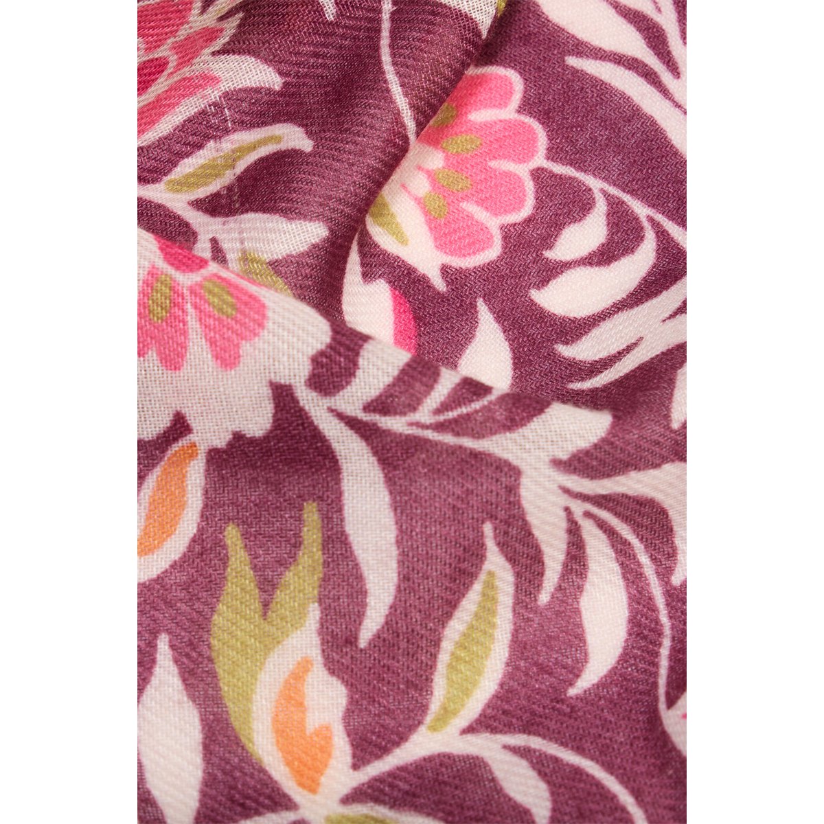 Foulard rose, BREAL
