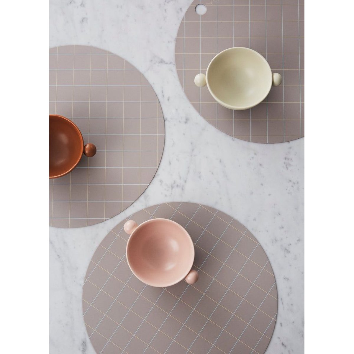 Bol en céramique à relief LIVING marron, OYOY LIVING DESIGN