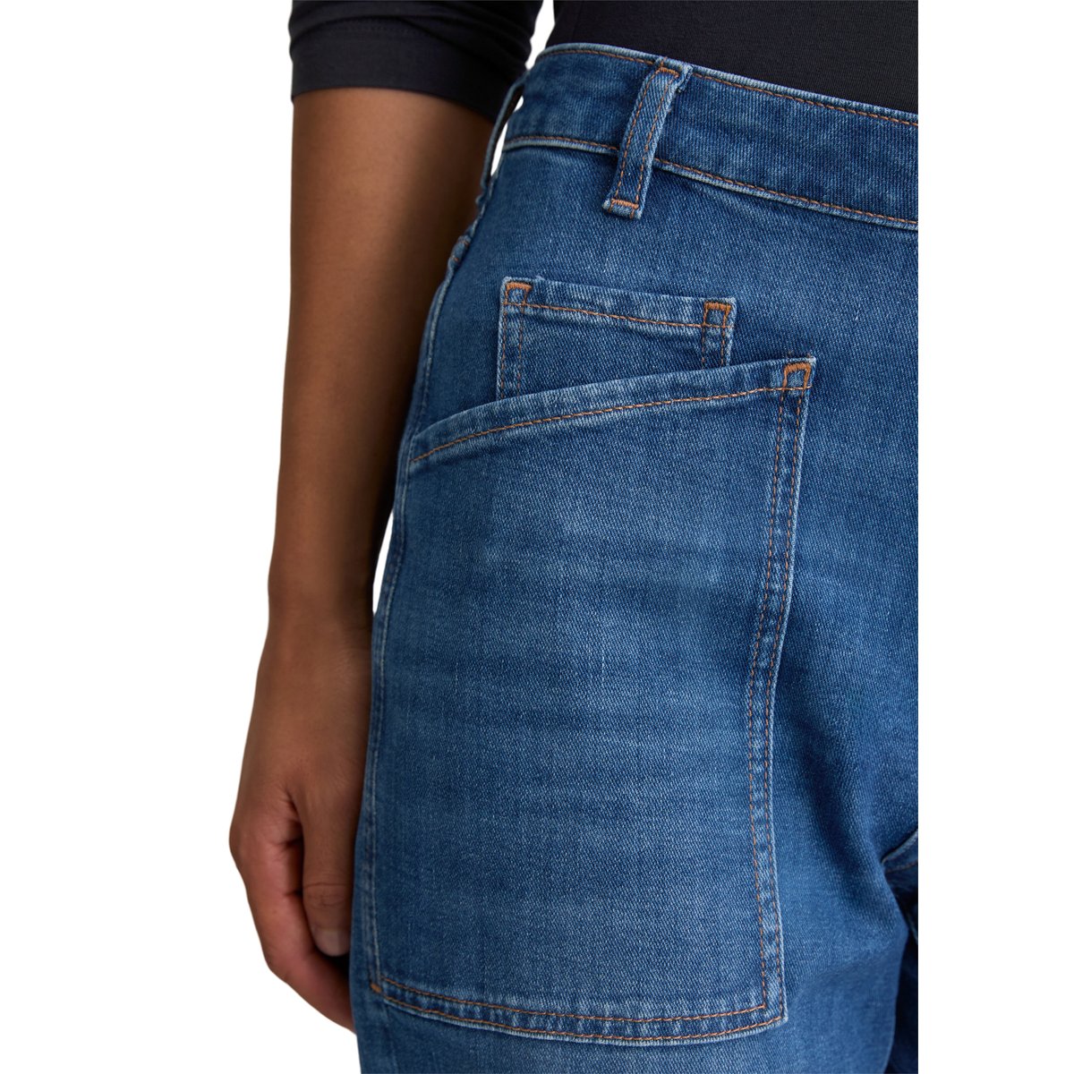 Jeans modèle Iva boyfriend cropped en doux denim Cashmere Touch bleu foncé, MARC O'POLO