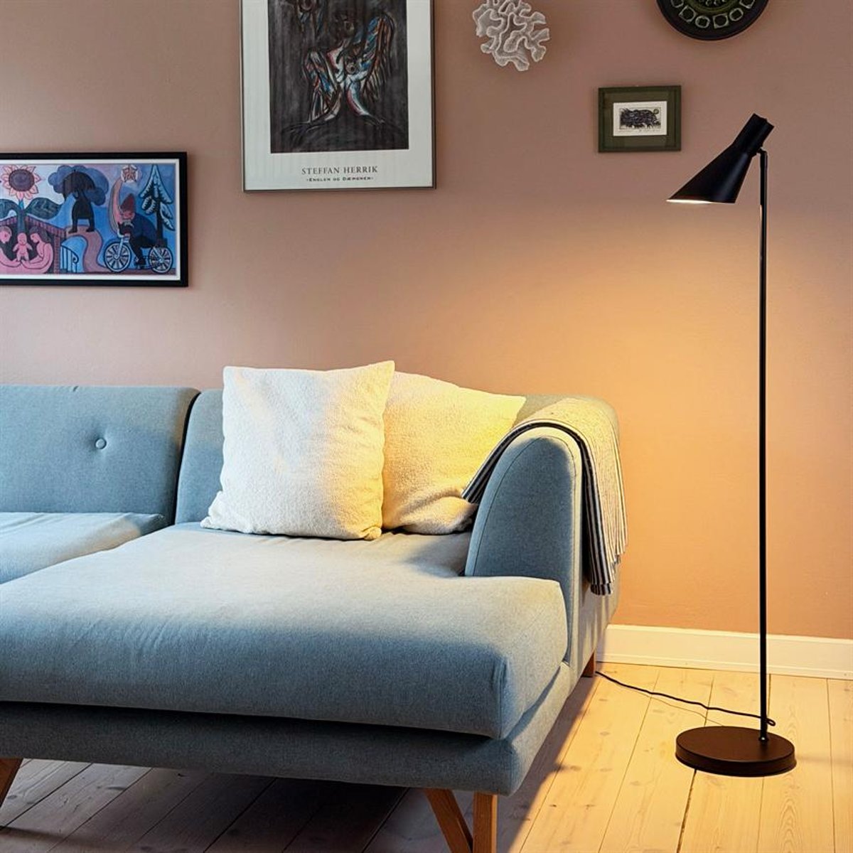 Lampadaire noir DL12 noir, DYBERG LARSEN