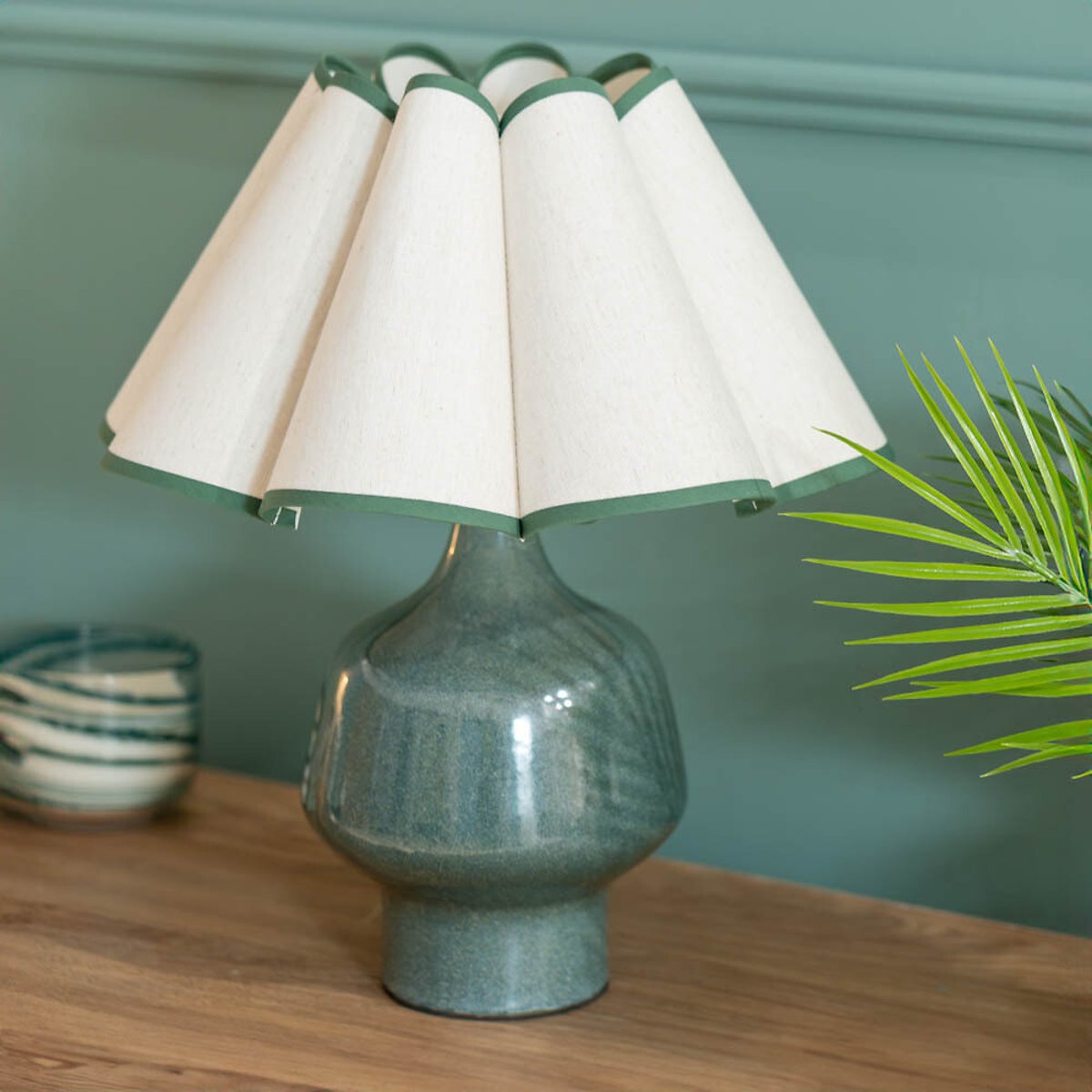 Jeri Green Ceramic Table Lamp green, SO'HOME