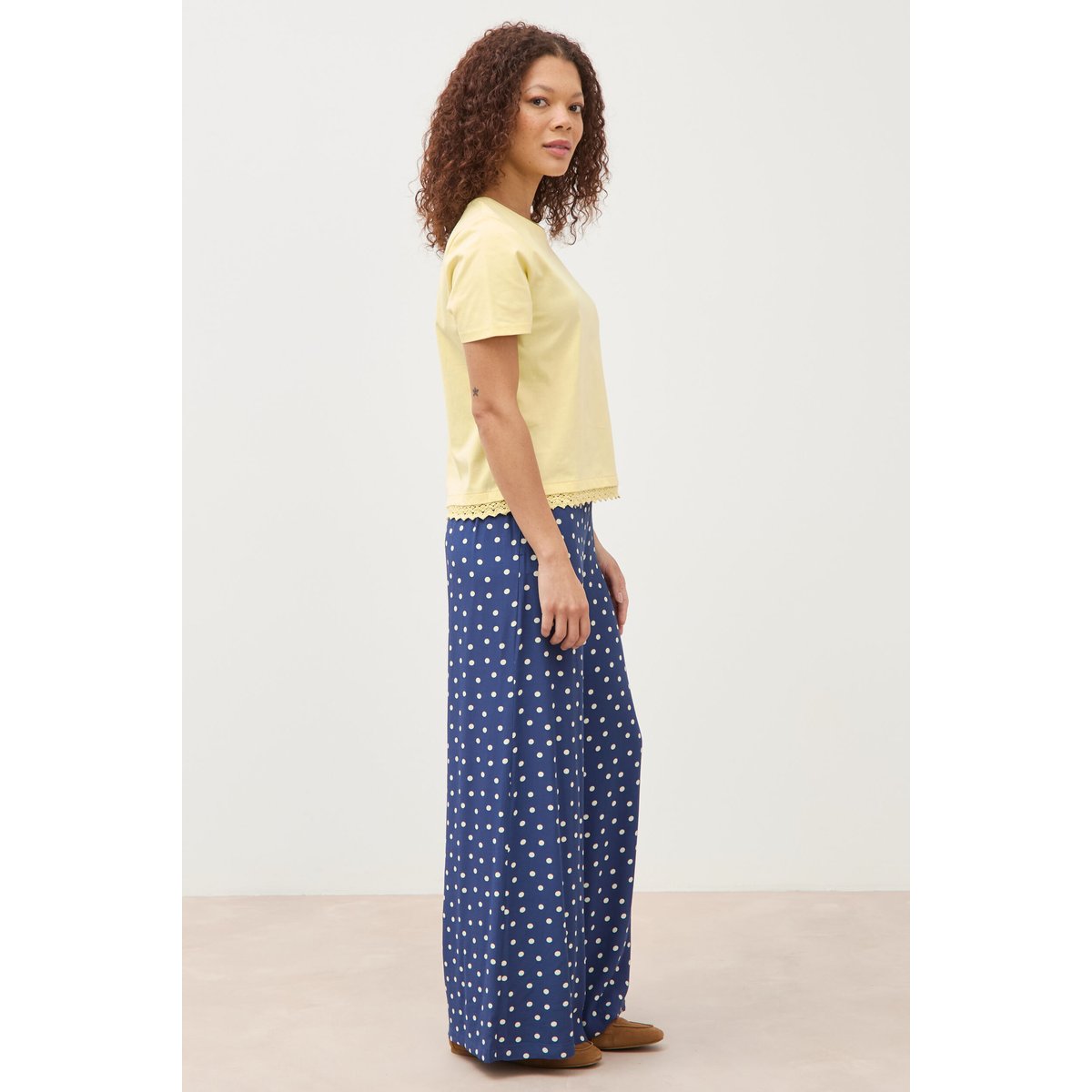 T-shirt droit col rond manches courtes jaune pastel, BONOBO
