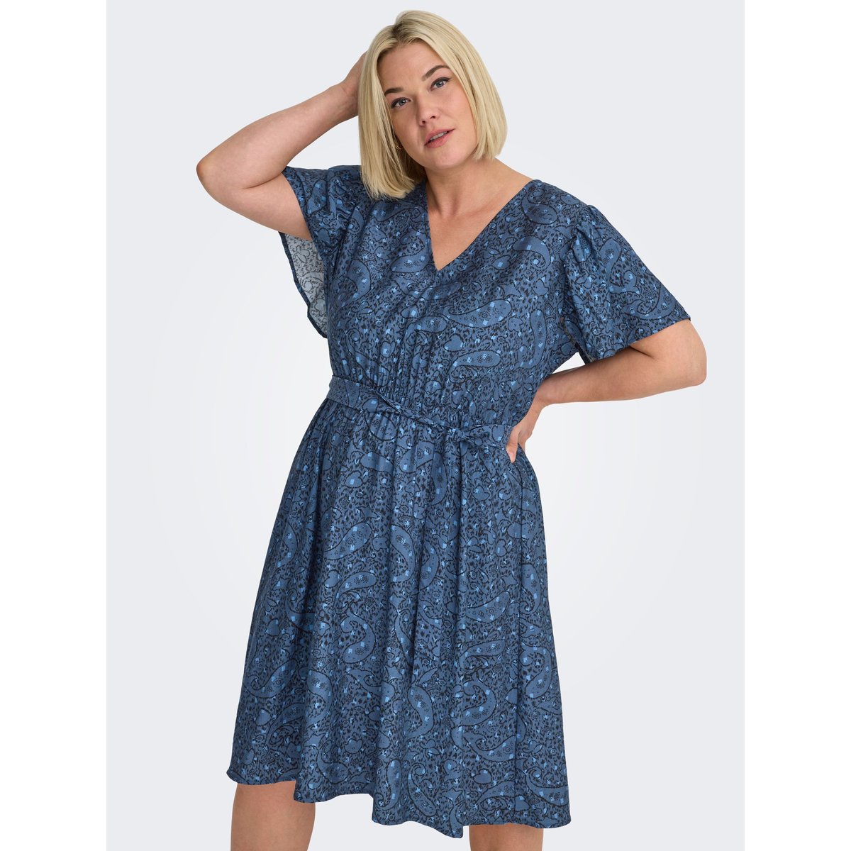 Robe ensign blue, ONLY CARMAKOMA