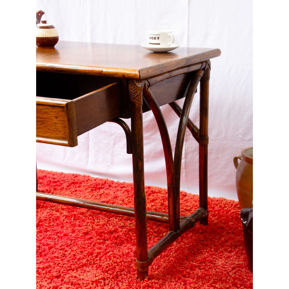 Bureau en rotin foncé Edouard N°1123 - Bon état bois foncé, DEBONGOUT