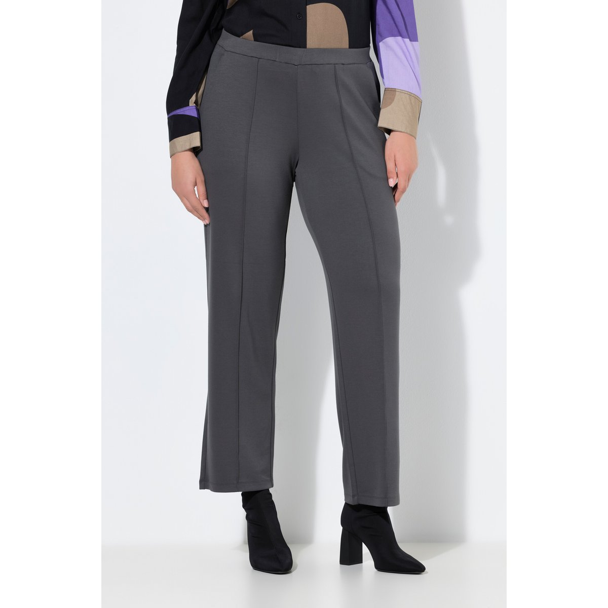 Pantalon Mary avec plis anthracite, ULLA POPKEN