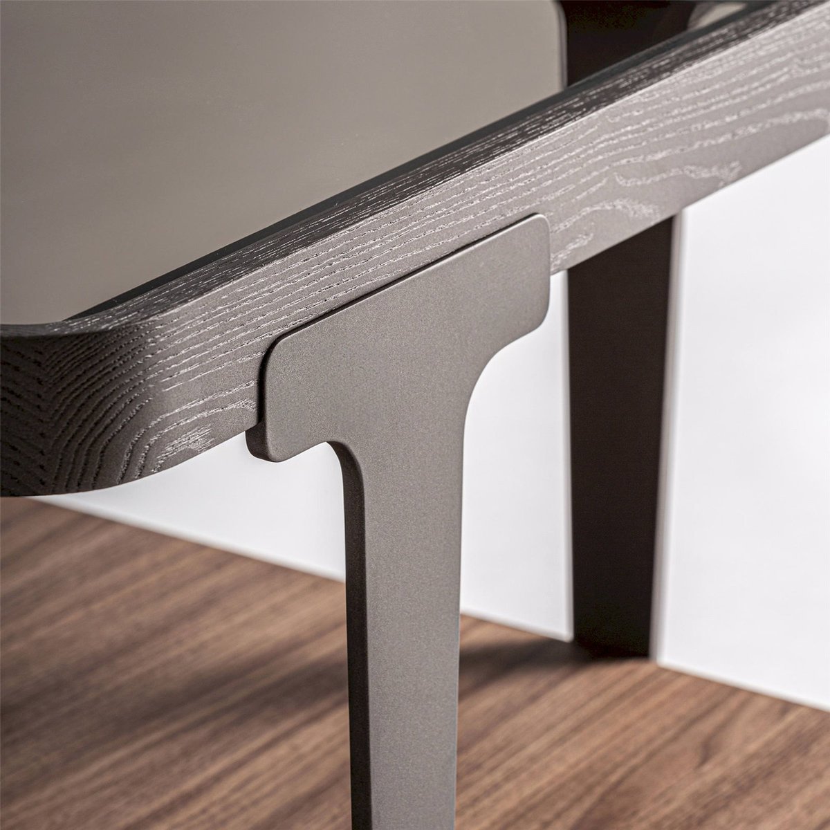 Table basse contemporaine en frêne et verre bois de frêne marron et verre gris, RECOLLECTION