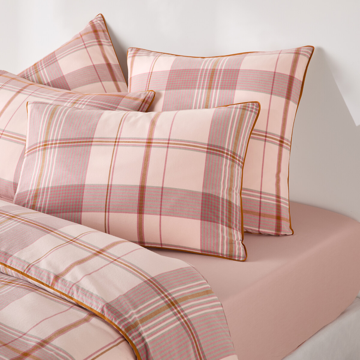 Taie d'oreiller en coton lavé, carreaux en tissé-teint, DOLLON carreaux fond rose, LA REDOUTE INTERIEURS