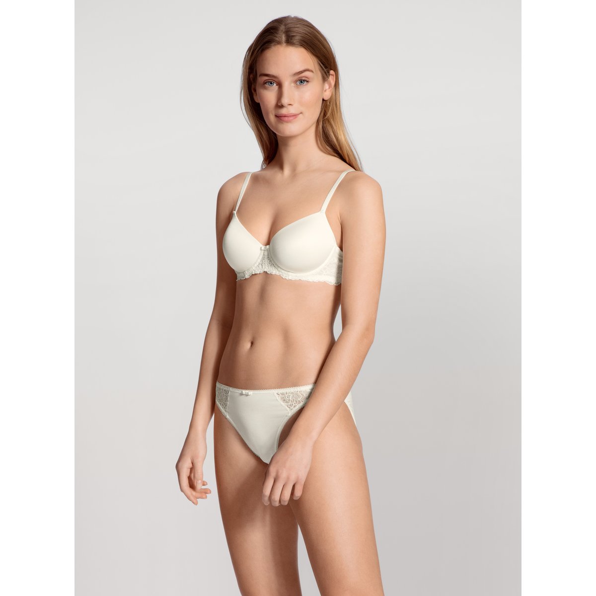 Soutien-gorge à armatures et coques Viscose SENSUAL SECRETS crème d'albâtre, CALIDA