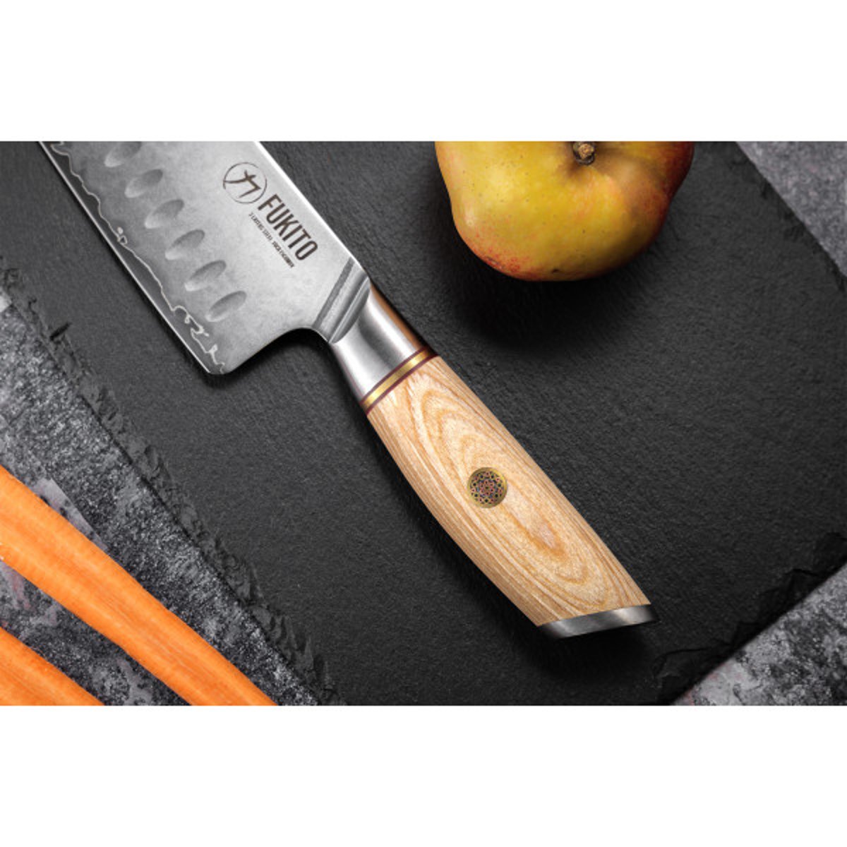 Couteau de cuisine Pakka San Mai modèle Santoku 18cm bois clair, FUKITO