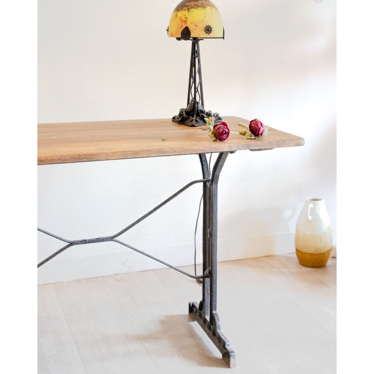 Table à manger Louis Vuitton Romy N°1370 - Bon état bois foncé, DEBONGOUT