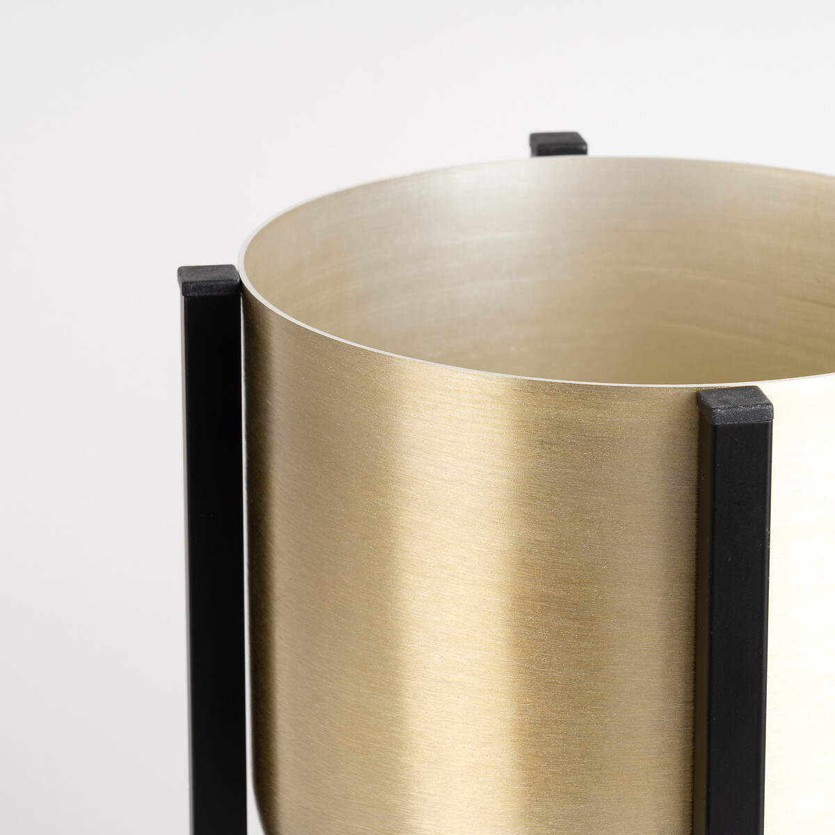 35cm Gold Planter on Stand Small gold-coloured, SO'HOME