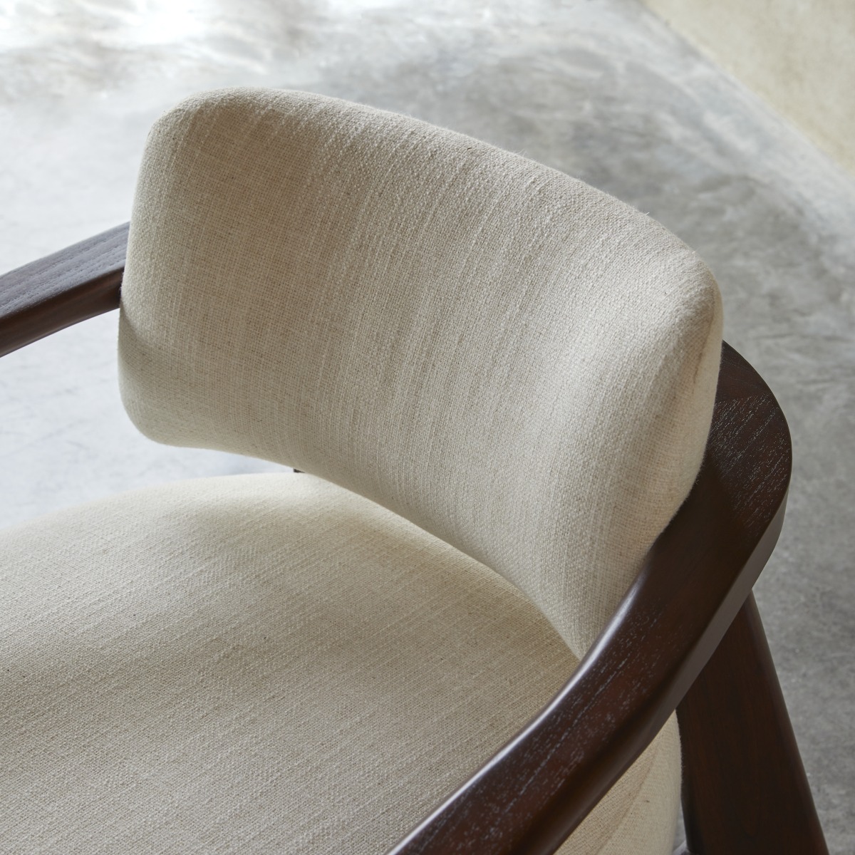 Fauteuil en Tissu massif, MATÉO marron, TIKAMOON