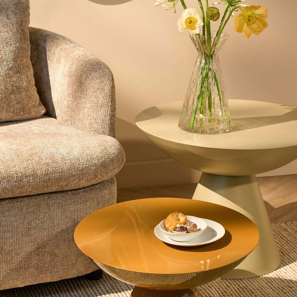 Table d'appoint H44 cm CELISE beige, MICA DECORATIONS