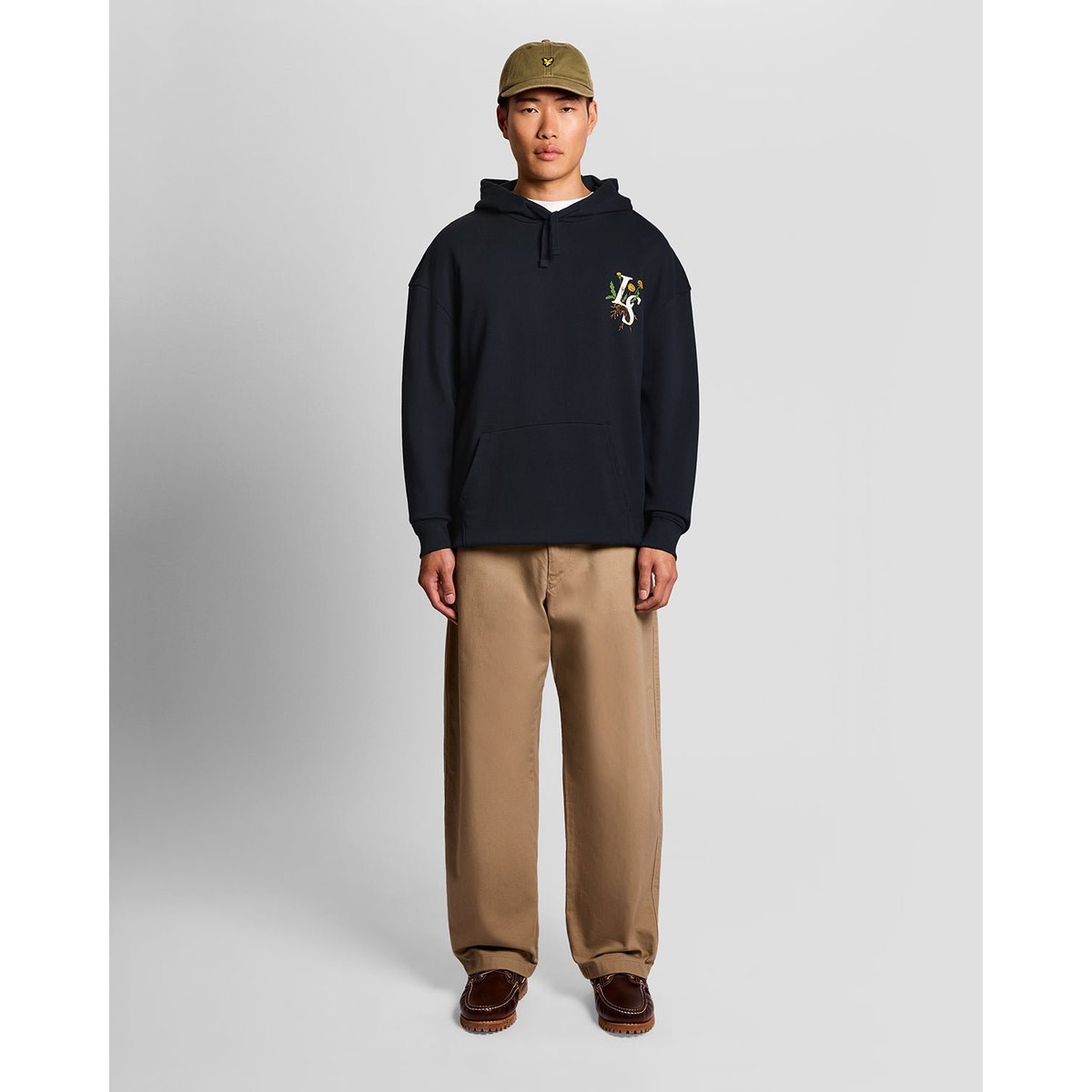 Sweat à capuche botanique graphique en coton bleu foncé marine, LYLE & SCOTT