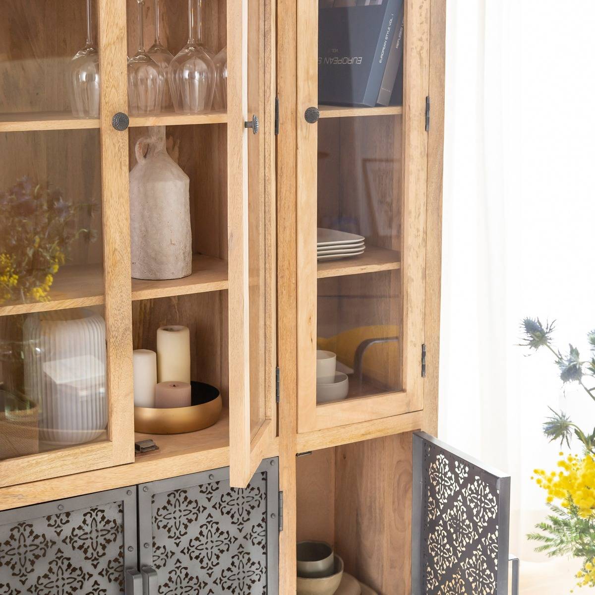 Vaisselier en bois de manguier SAHARA noir, MADE IN MEUBLES